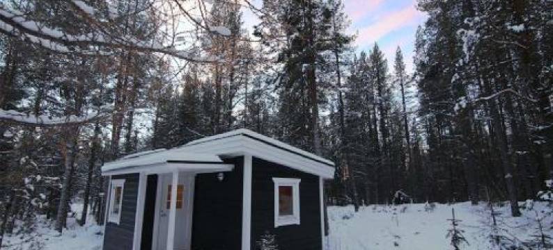 Arctic Island - Remote Island, Reachable Only by Boat or Snowmobile图片