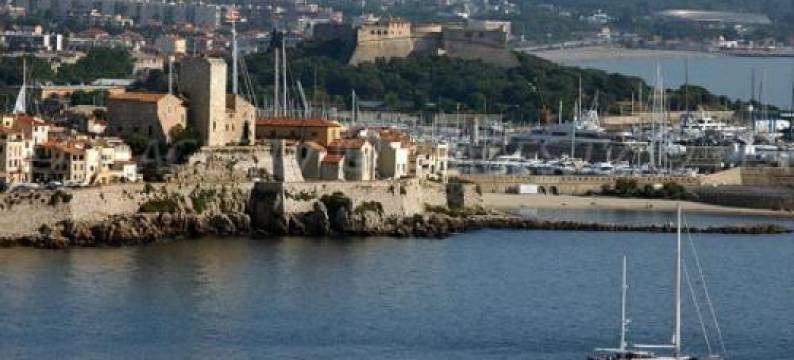 格拉摩根旅舍(Glamorgan)图片