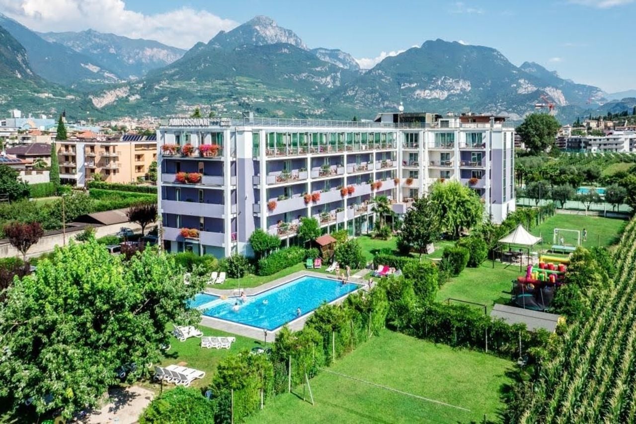 Ambassador Suite Hotel Hotel Overview