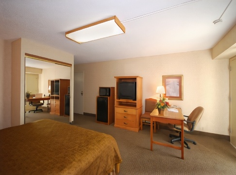 Best Western Plus Ramkota HotelOver view