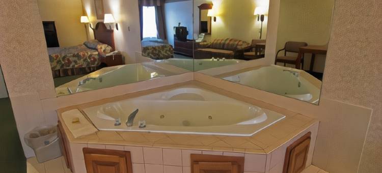 布拉德伯里贝斯特韦斯特套房酒店(Best Western Bradbury Inn  Suites)图片