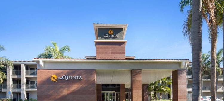 奥兰治郡机场拉昆塔温德姆套房酒店(La Quinta by Wyndham Orange County Airport)图片