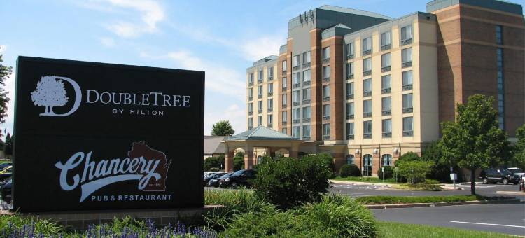 舒适草原科诺沙希尔顿逸林酒店(DoubleTree by Hilton Pleasant Prairie Kenosha)图片