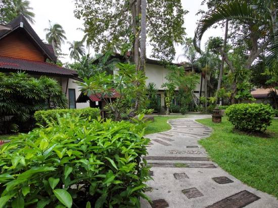 日升熱帶度假酒店