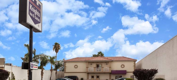 温德姆豪生贝克斯菲尔德酒店(Howard Johnson by Wyndham Bakersfield)图片