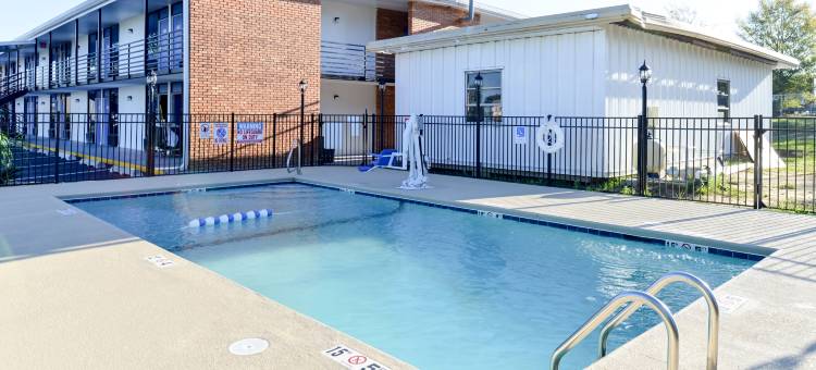 OYO 格鲁吉亚弗多斯塔I-75酒店(OYO Hotel Valdosta GA I-75)图片