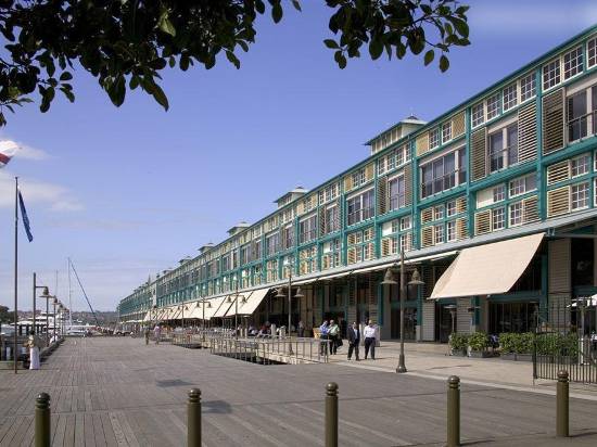 悉尼烏魯姆魯奧公館