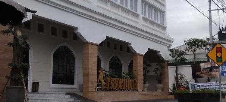 德塞诺帕蒂马里奥波罗大酒店(D'Senopati Malioboro Grand Hotel)图片