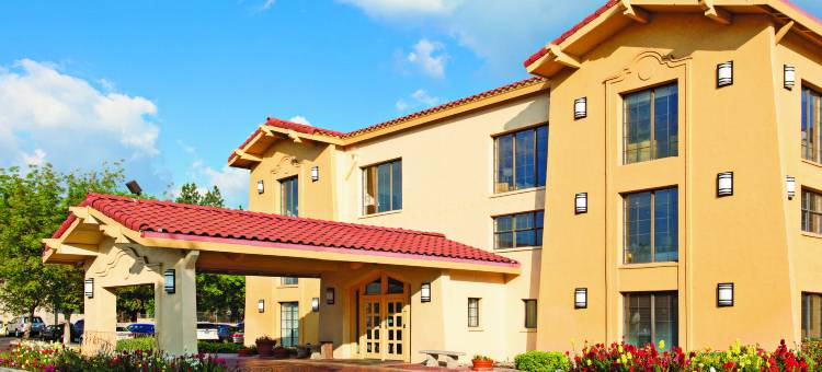 弗雷斯诺优胜美地拉昆塔温德姆酒店(La Quinta Inn by Wyndham Fresno Yosemite)图片