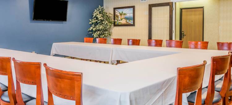 品质酒店大布兰克 - 弗林特南(Quality Inn Grand Blanc - Flint South)图片