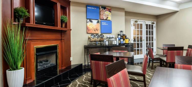 亚特兰大/斯麦纳舒适套房酒店(Comfort Inn & Suites Atlanta-Smyrna)图片