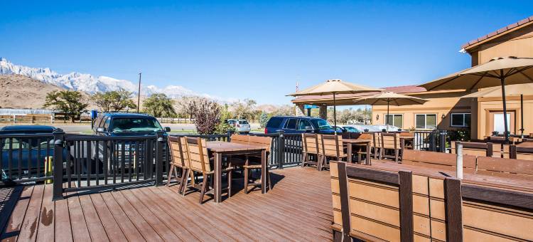 惠特尼山附近隆派恩凯艺酒店(Quality Inn Lone Pine Near Mount Whitney)图片