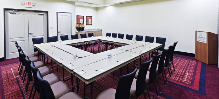 达拉斯乐福费尔德拉昆塔温德姆套房酒店(La Quinta Inn & Suites by Wyndham Dallas Love Field)图片