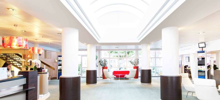 里昂布隆会展中心诺富特酒店(Novotel Lyon Bron Meeting & Events)图片