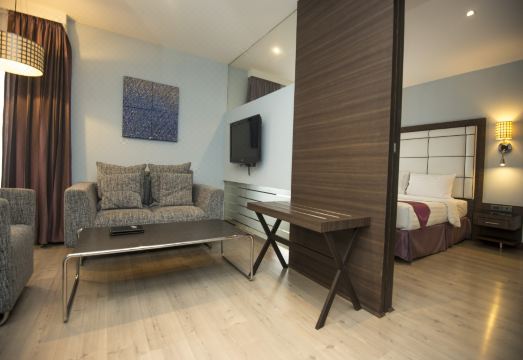 Sukhumvit Suites Hotel Hotel Overview