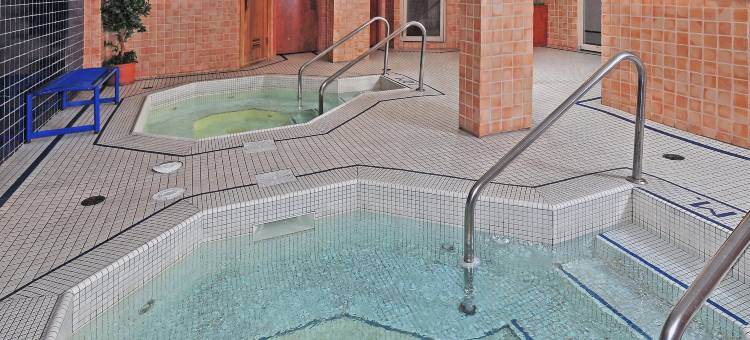 班夫雷鸟酒店(Banff Ptarmigan Inn)图片