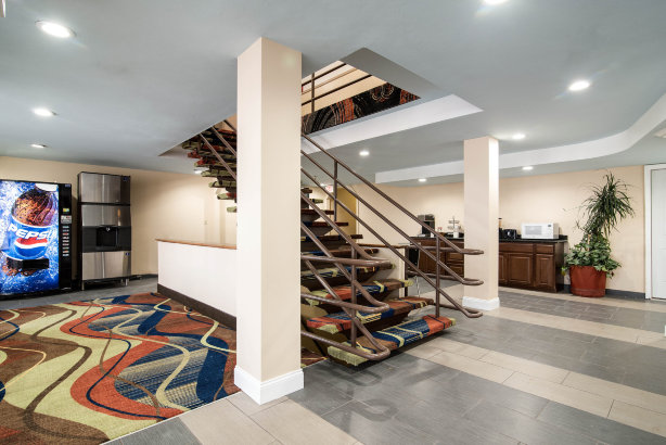 Rodeway Inn Hotel Overview