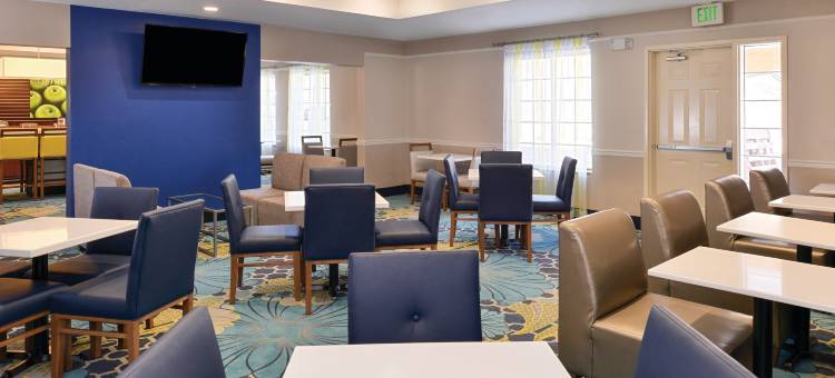 鲁伊多索唐斯拉昆塔温德姆套房酒店(La Quinta Inn & Suites by Wyndham Ruidoso Downs)图片