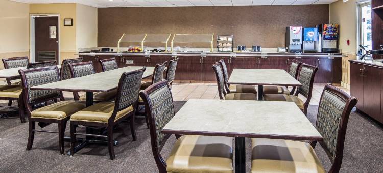 安克雷奇市中心克拉丽奥套房酒店(Clarion Suites Anchorage Downtown)图片