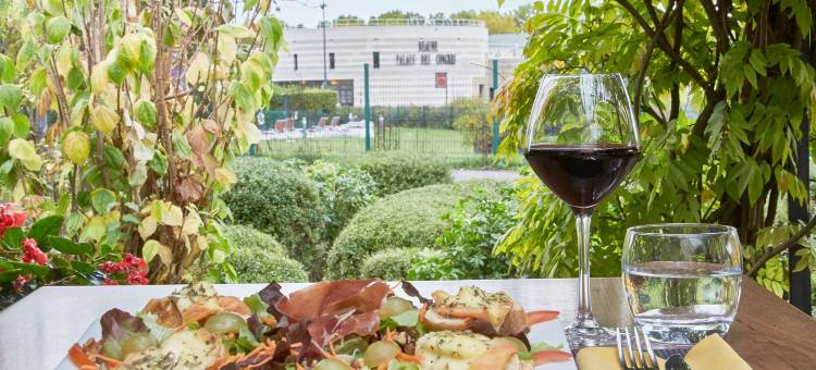 博纳基里亚德酒店(Kyriad Beaune)图片