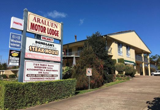 Araluen Motor Lodge Hotel Overview