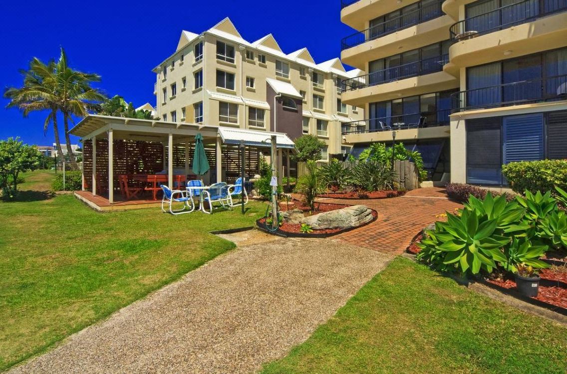 Pelican Sands Beach Resort Gold Coast Hotel Reviews And - 