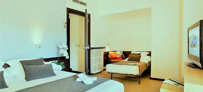 恩波达费格拉斯酒店(Hotel Emporda)图片