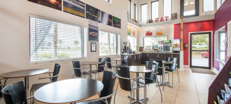 凯艺酒店-德通纳95号州际高速路(Quality Inn Daytona Speedway - I-95)图片