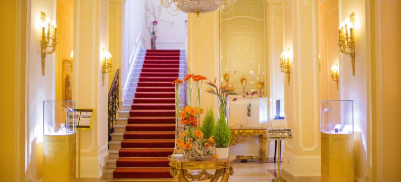 西区萨沃伊酒店(Savoy Westend Hotel)图片