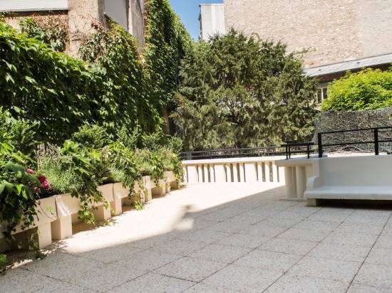 赫爾奇爾伊托勒套房酒店