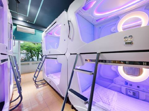 能胶囊旅馆(nang hostel (capsule))