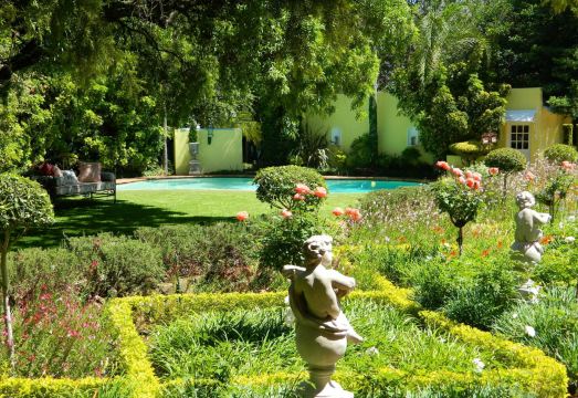 Kareeblom GuesthouseHotel Overview