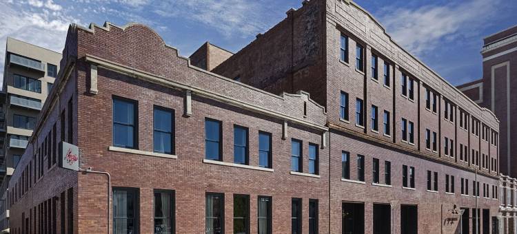 十字路口酒店(Crossroads Hotel)图片