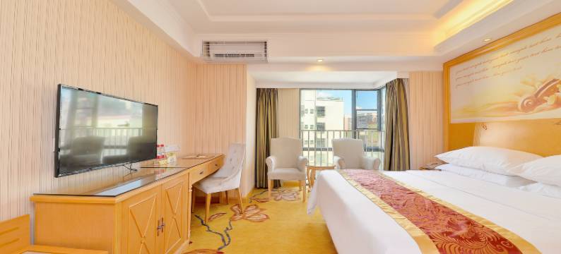 维也纳酒店(深圳机场固戍地铁站店)图片