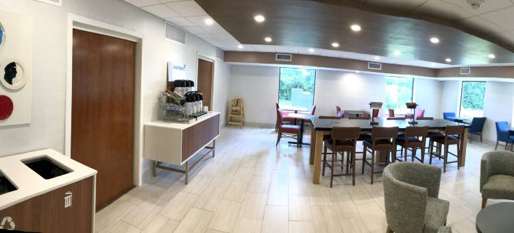 智选假日套房酒店伟大的BARRINGTON(Holiday Inn Express & Suites GREAT BARRINGTON - LENOX AREA by IHG)图片