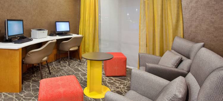 SpringHill Suites Wichita East at Plazzio图片