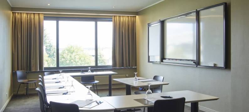 赛维尔酒店(Serwir Hotel)图片