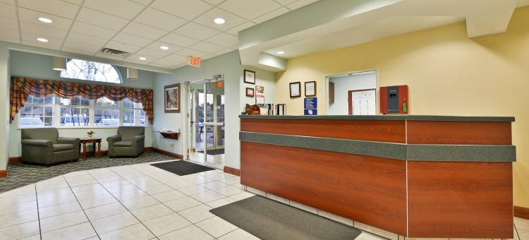 查尔斯湖I-210出口5美洲最佳价值套房酒店(Americas Best Value Inn and Suites Lake Charles I210 Exit 5)图片