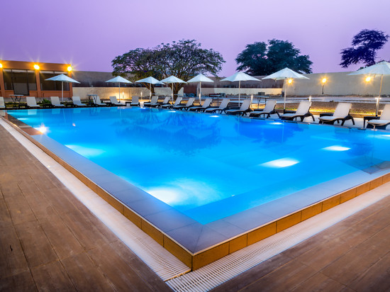 阿萨拉伊诺克少酒店