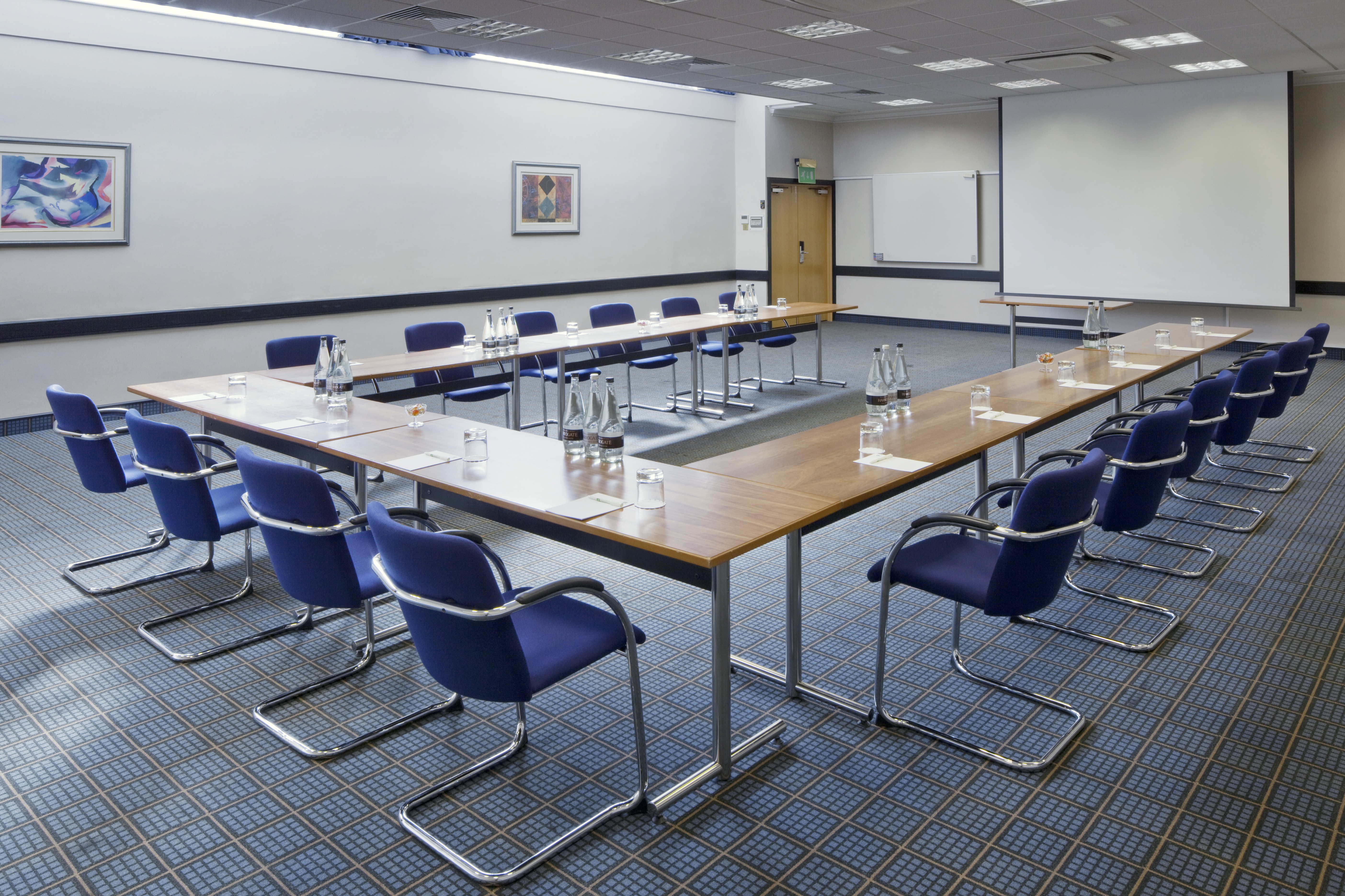 Holiday Inn Maidenhead Windsor, an IHG Hotel Over view