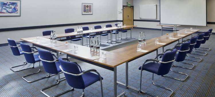 洲际酒店集团假日酒店梅登黑德温莎(Holiday Inn Maidenhead Windsor, an IHG Hotel)图片