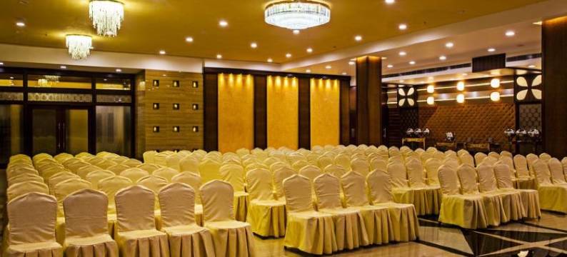 瓦赛黄金战车酒店-水疗酒店(Golden Chariot Vasai - Hotel and Spa)图片