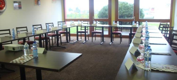 基里亚德坎尼斯伊克鲁斯时尚恩佐酒店(Enzo Hotels Cannes-Écluse by Kyriad Direct)图片