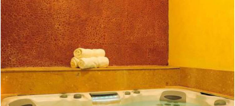 罗娜瓦拉法里亚斯度假村(Fariyas Resort Lonavala)图片