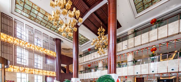 中泉君临国际酒店(阜阳临泉县政府店)图片