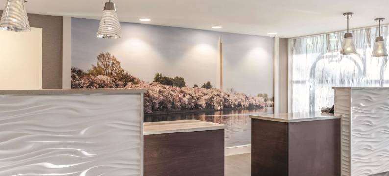 哥伦比亚米德堡拉昆塔温德姆套房酒店(La Quinta Inn & Suites by Wyndham Columbia / Fort Meade)图片