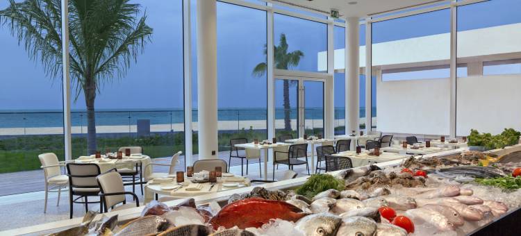 阿尔左拉的欧贝罗伊海滩度假酒店(Al Zorah Beach Resort)图片