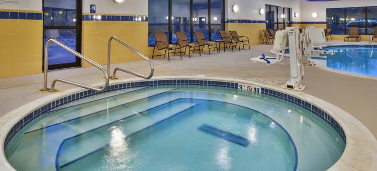 智选假日套房酒店华盛顿(Holiday Inn Express & Suites Washington - Meadow Lands)图片