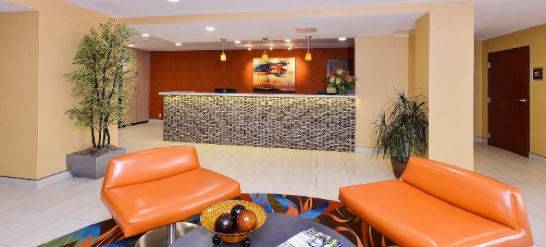 弗雷斯诺机场贝斯特韦斯特优质酒店(Best Western Plus Fresno Airport Hotel)图片