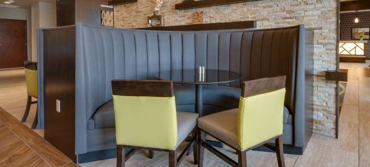 匹兹堡机场-赛特勒斯里奇德鲁里套房酒店(Drury Inn & Suites Pittsburgh Airport Settlers Ridge)图片